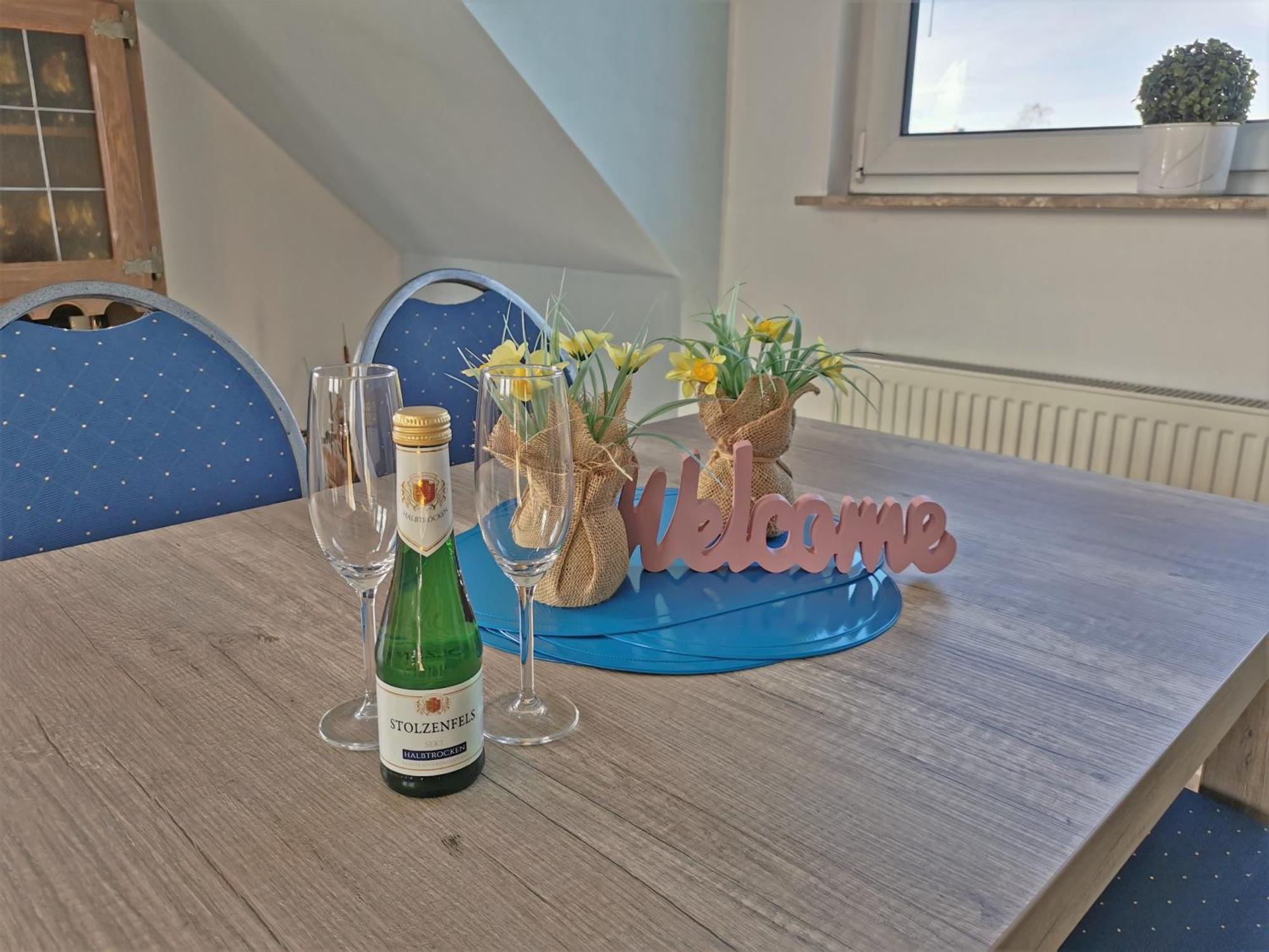 Thiessen - Ferienwohnung Mit Sonnigem Balkon Silberstedt Exterior photo